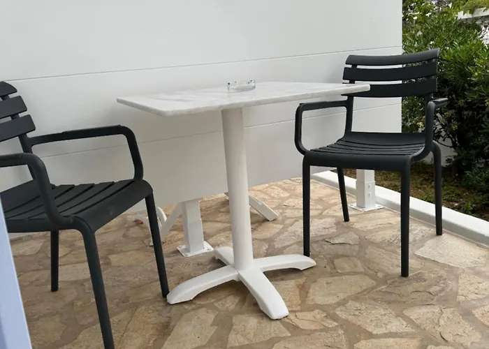 Thetis Deluxe Apartment Naousa