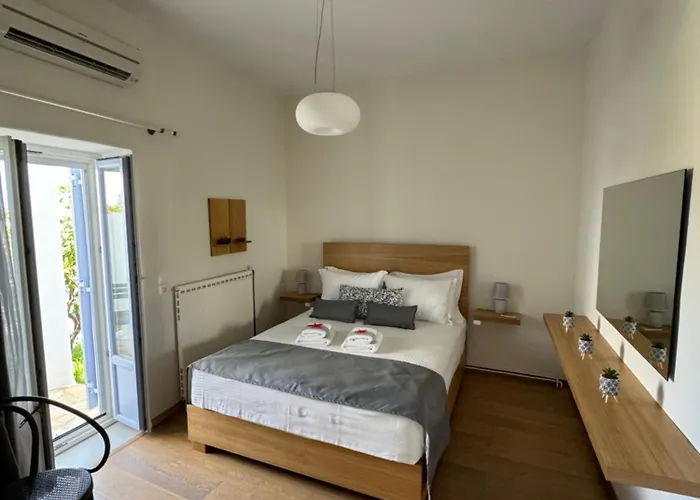 Thetis Deluxe Apartment Naousa